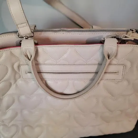 Betsey Johnson large shoulder bag cream w/silver hardware pink/multi interior - Picture 3 of 8